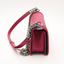 Sac Boy 24cm en cuir framboise matelassé