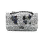 Sac Chanel 2.55 en tweed brodé blanc et bijoux