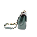 CHANEL – Sac Flap chevron - Cuir d’agneau vert