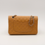 Sac Timeless 25 en cuir caviar beige
