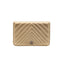 CHANEL – Wallet On Chain (WOC) en cuir d’agneau chevron doré