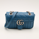 Sac GG Marmont PM matelassé en cuir bleu