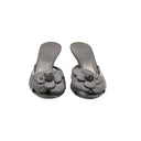 CHANEL – Mules à talons en résille noire et fleurs Camélia