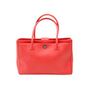 CHANEL Executive Cerf Tote en cuir grainé corail et métal argenté